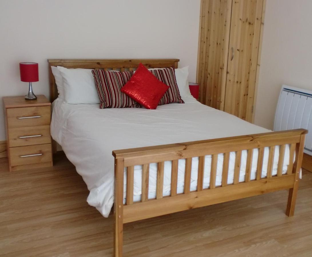 Rough Close Quiet, Cosy Annexe Room מראה חיצוני תמונה